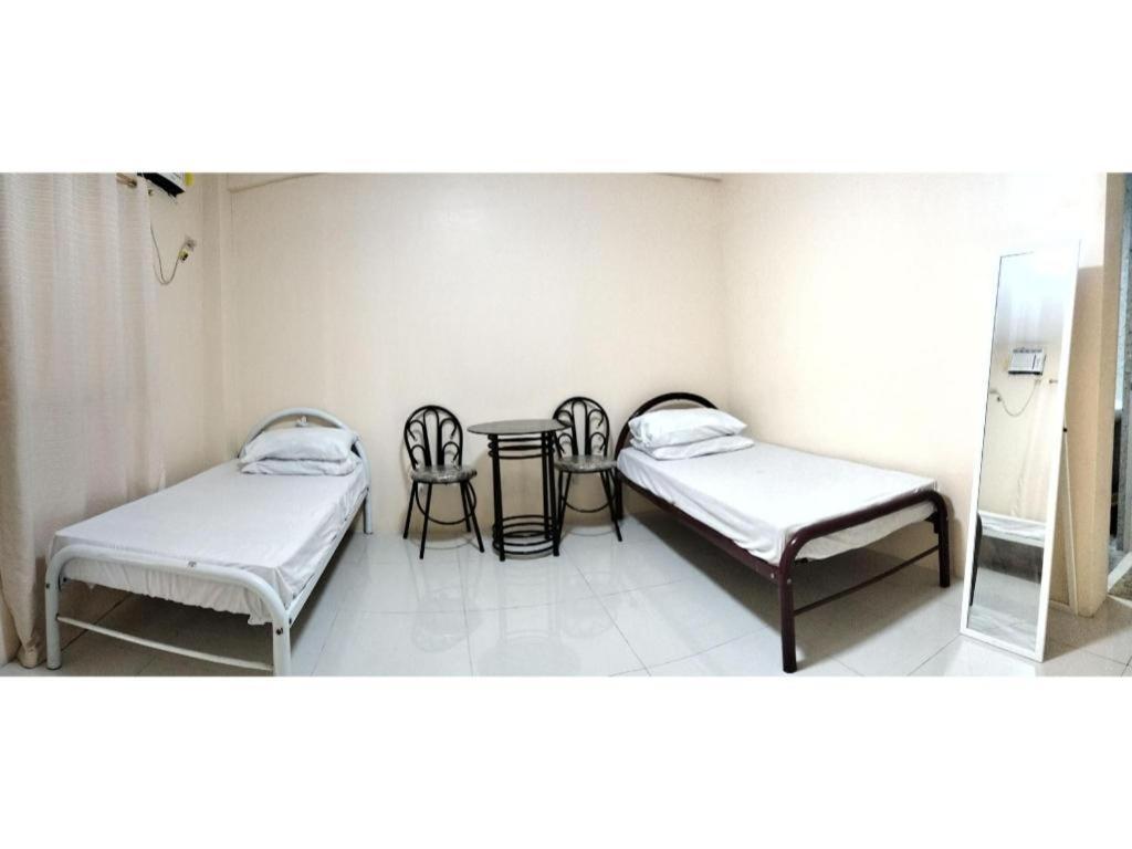 Oyo 800 Ddd Habitat Dormtel Bacolod Exterior foto
