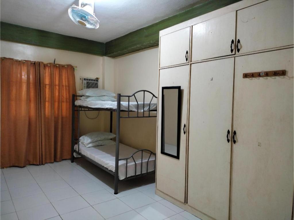 Oyo 800 Ddd Habitat Dormtel Bacolod Exterior foto