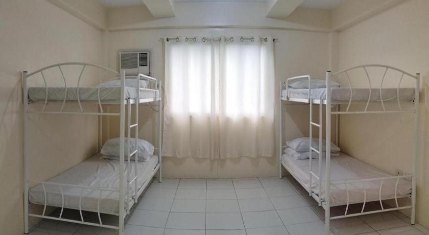 Oyo 800 Ddd Habitat Dormtel Bacolod Exterior foto