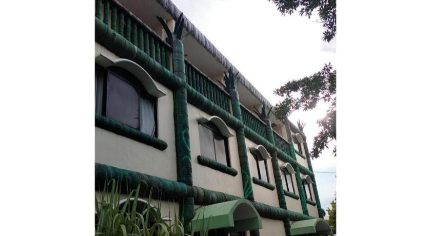 Oyo 800 Ddd Habitat Dormtel Bacolod Exterior foto